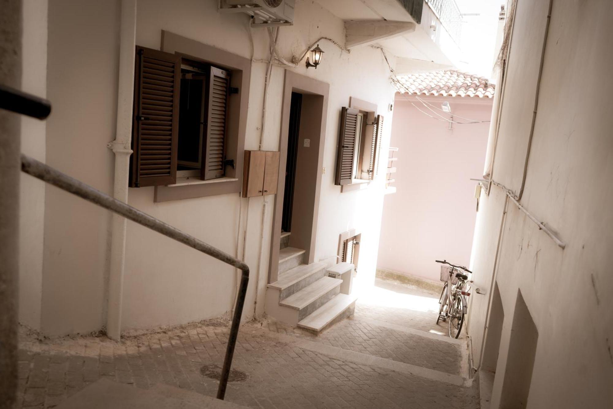 Φιλόξενο Σπίτι Appartement Nauplion Buitenkant foto